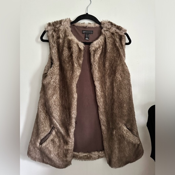 Vintage Mango Faux Fur Vest - Picture 2 of 9